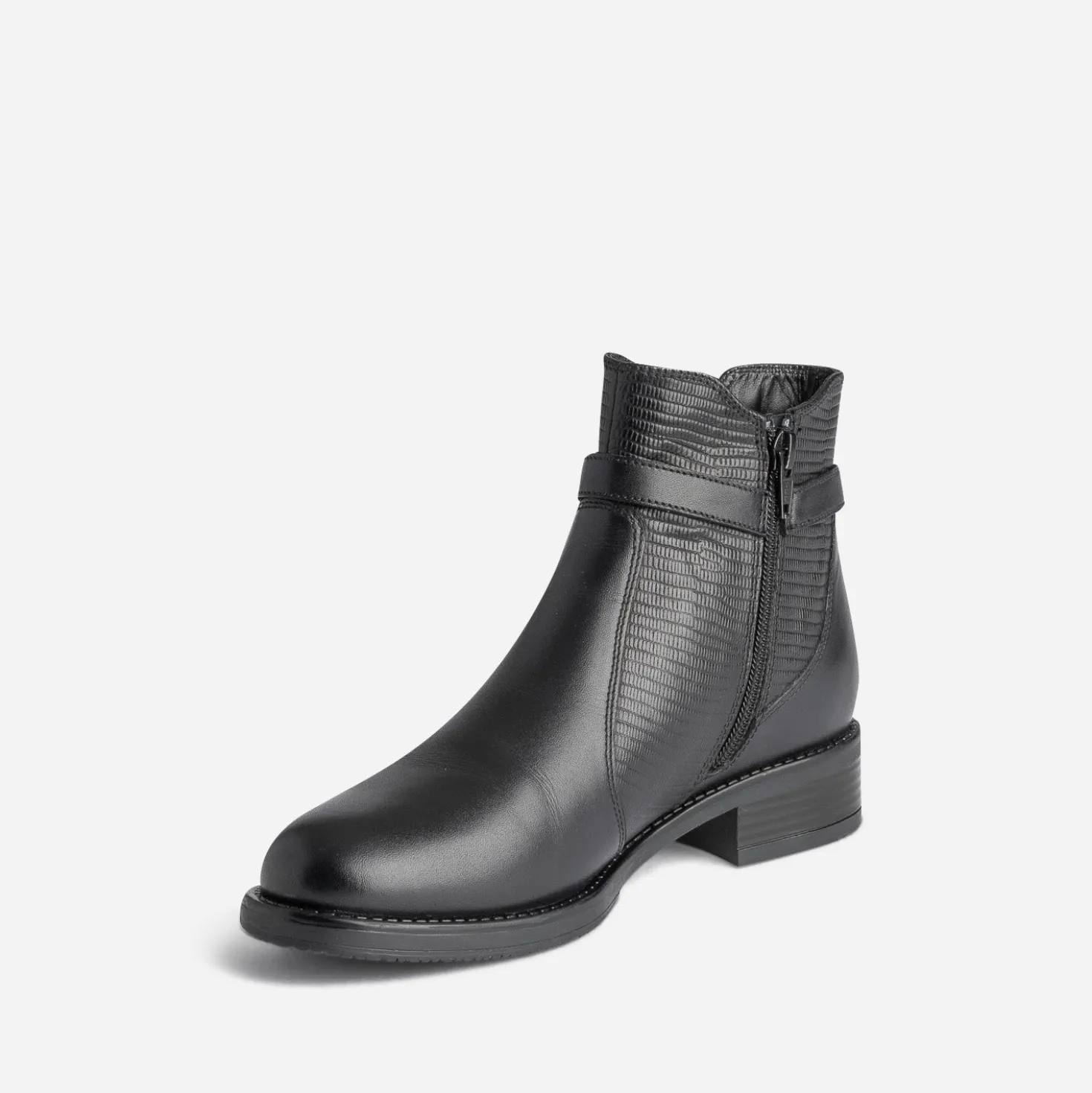 Boots noir en cuir détail effet python