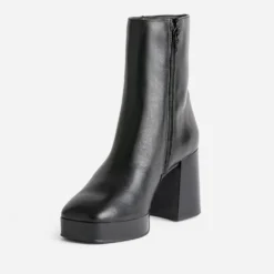 Boots noir en cuir à plateforme
