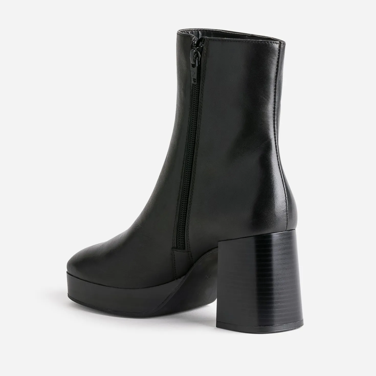 Boots noir en cuir à plateforme