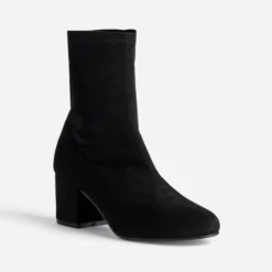 Boots noires à talon