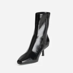 Boots noir glacé kitten-heel