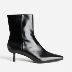 Boots noir glacé kitten-heel