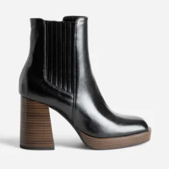 Boots noir à talon esprit rétro