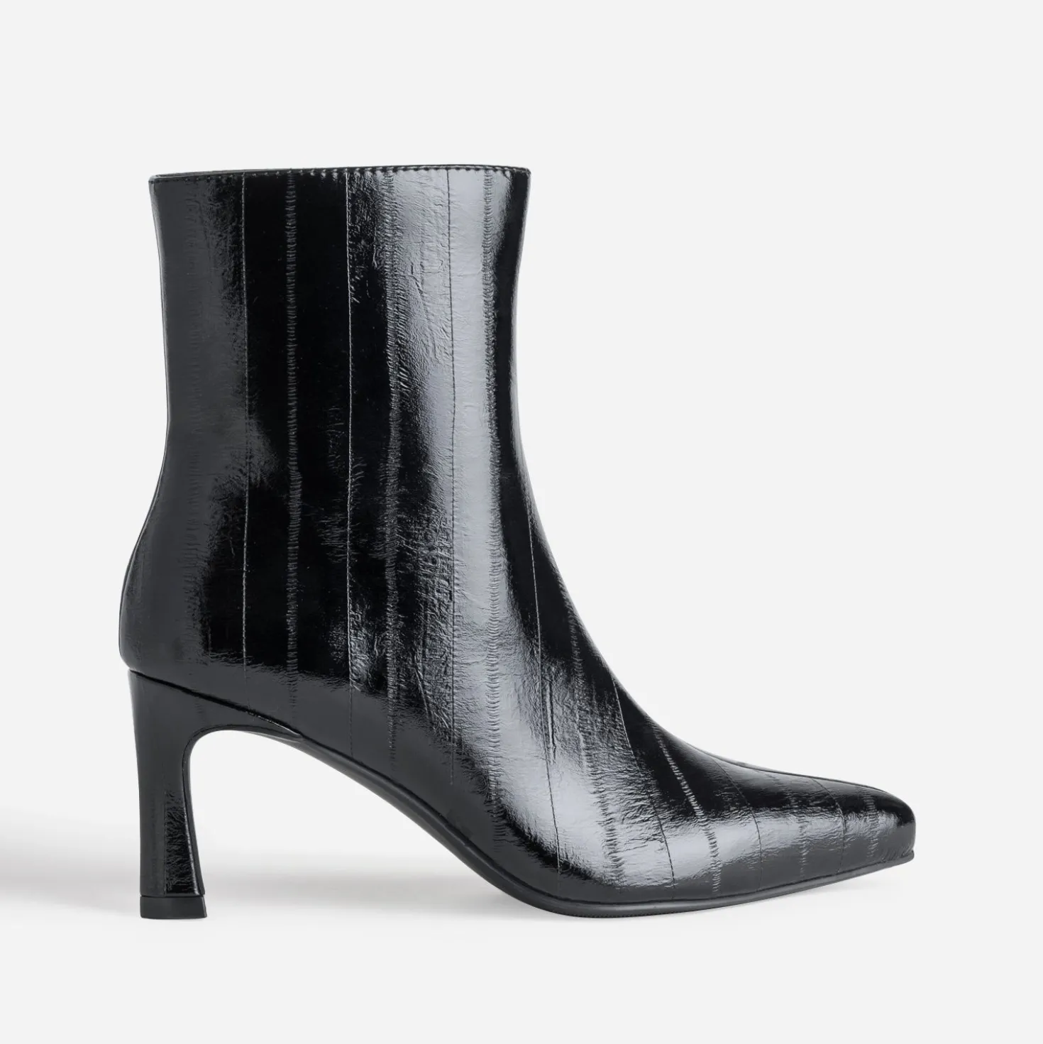 Boots noir verni effet rayures