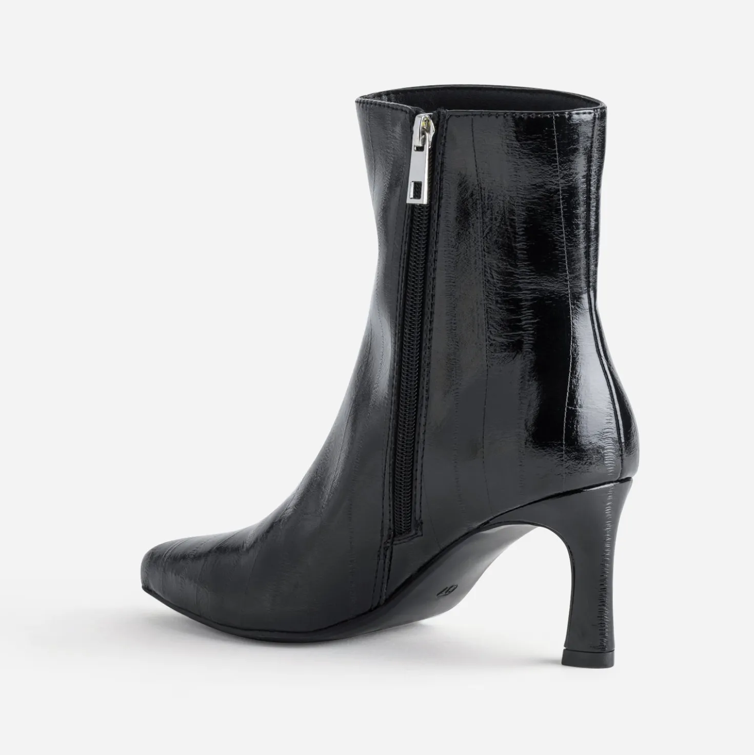 Boots noir verni effet rayures