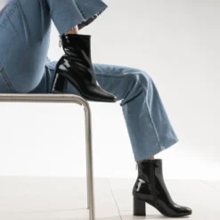 Boots noir verni zip arrière