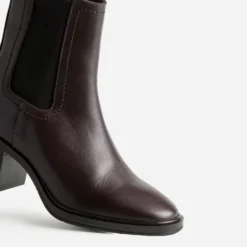 Boots talon en cuir marron