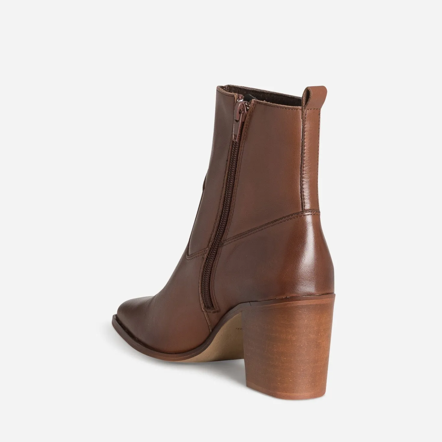 Boots talon en cuir marron