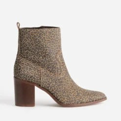 Boots à talon marron cuir velours léopard