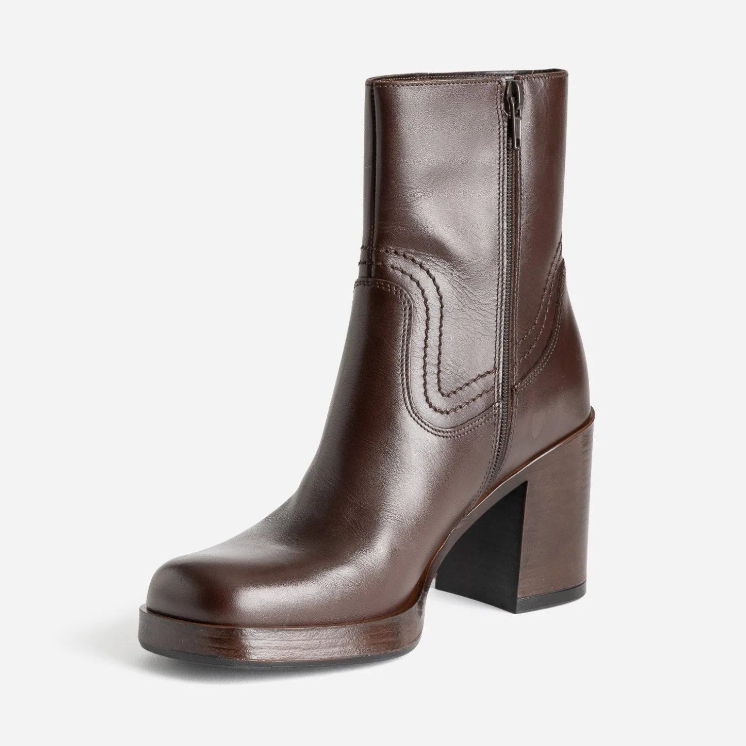 Boots à talon marron en cuir