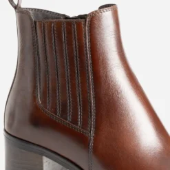 Boots à talon marron en cuir
