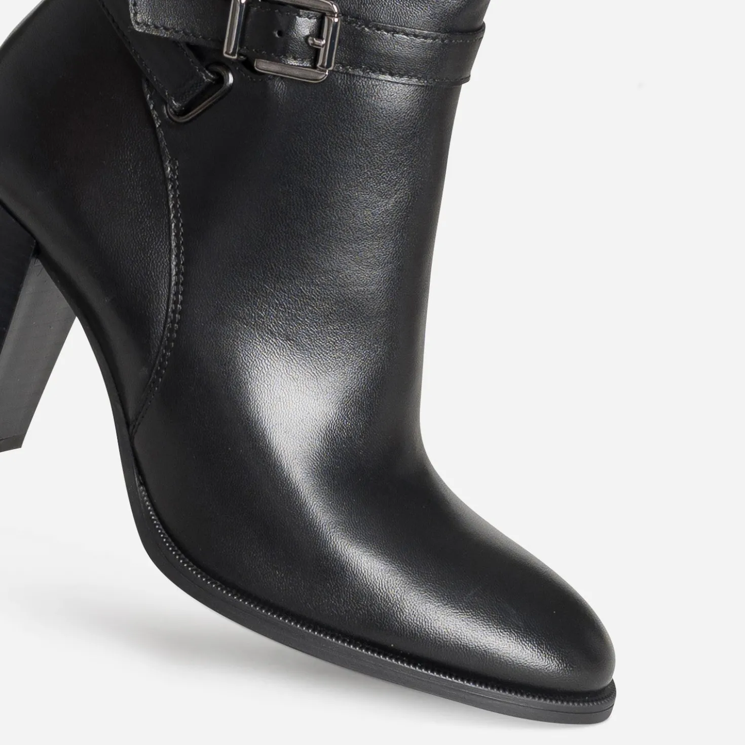 Boots à talon noir cuir