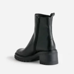 Boots TEXTO noir en cuir semelle crantée