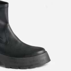 Boots TEXTO noir à semelle épaisse et crantée