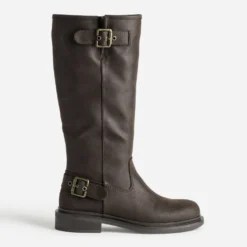 Botte marron détails boucles