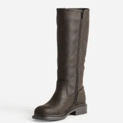 Botte marron détails boucles