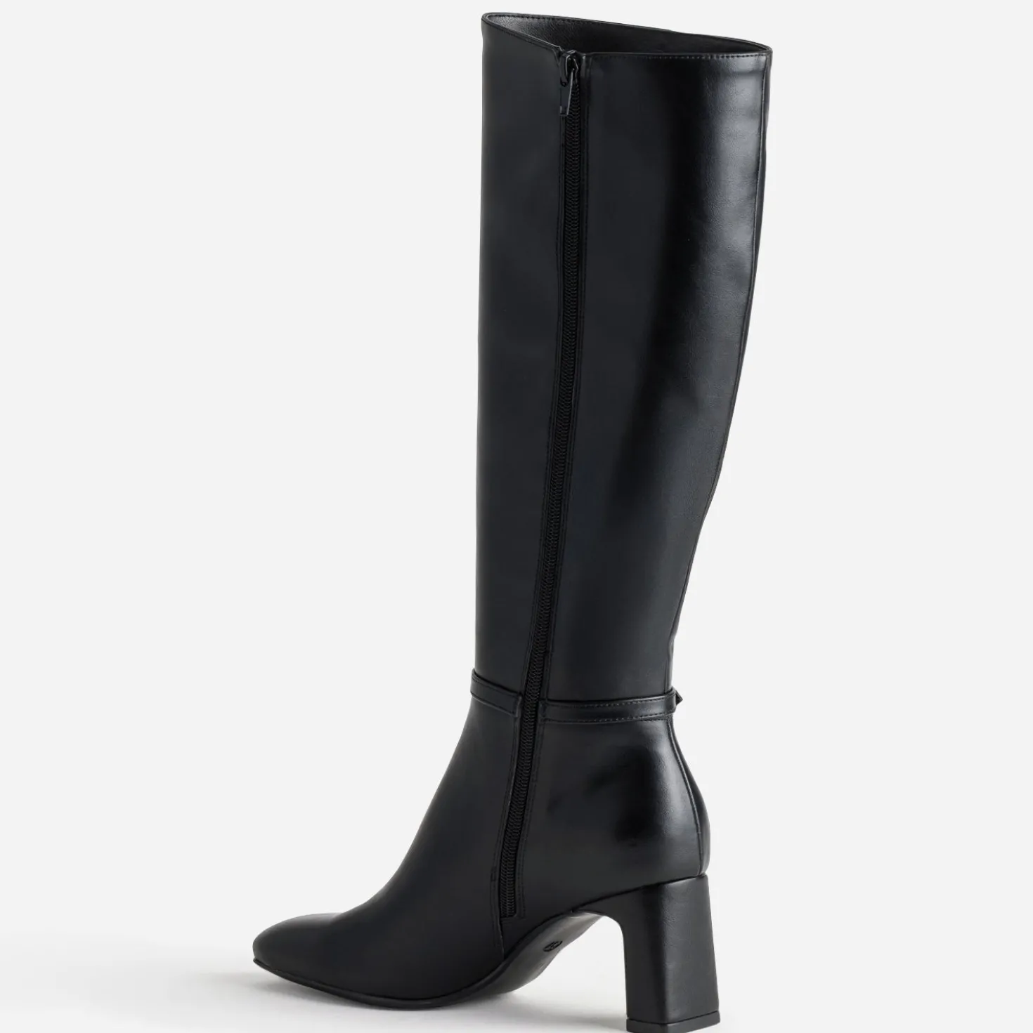 Botte noire bride cheville