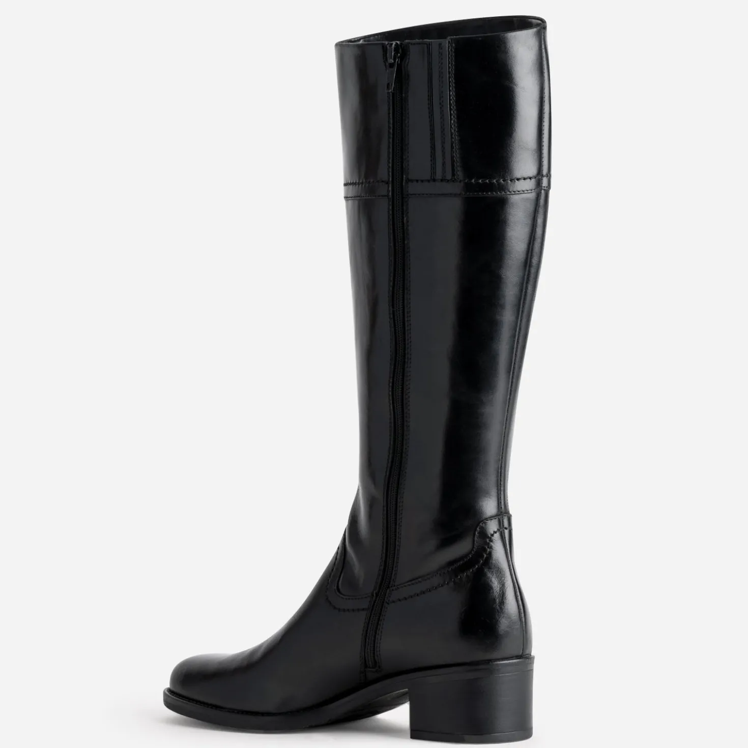 Botte noire en cuir forme cavalière