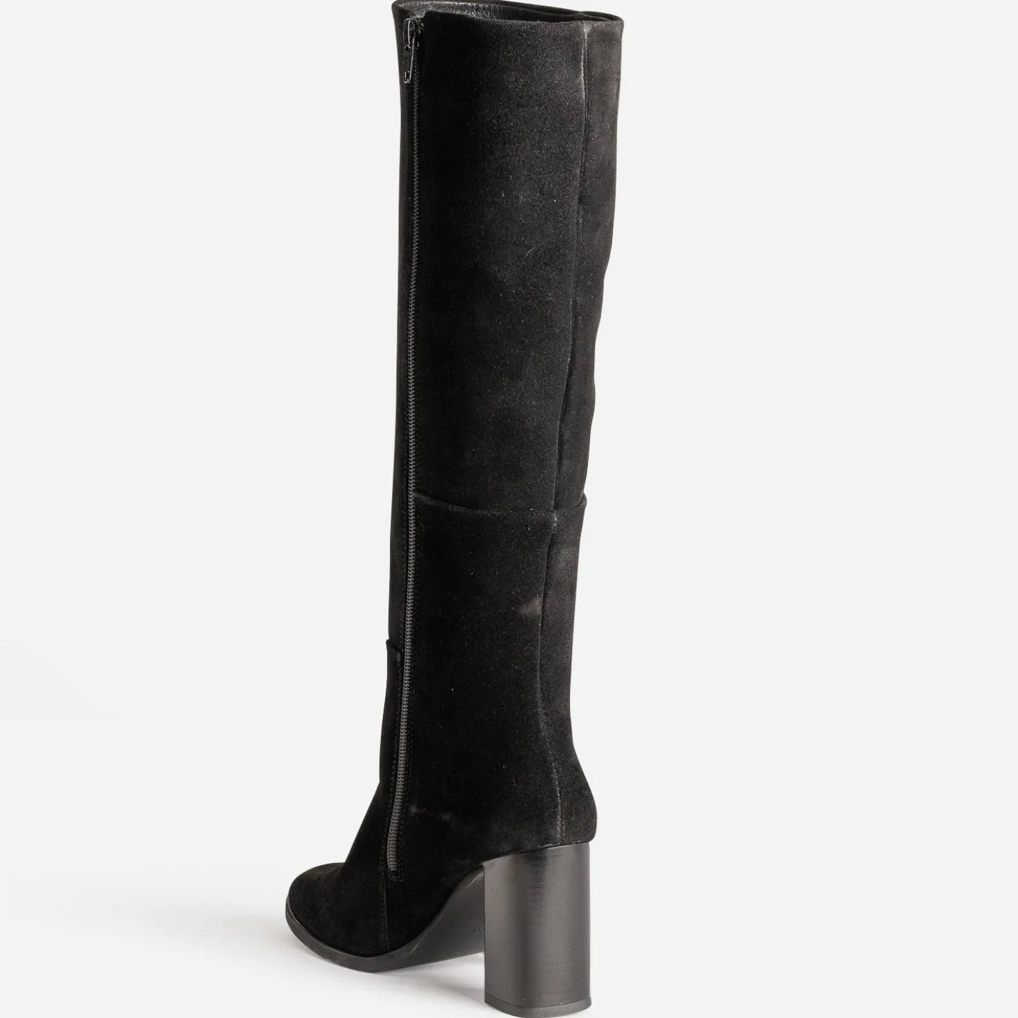 Botte noire en cuir velours