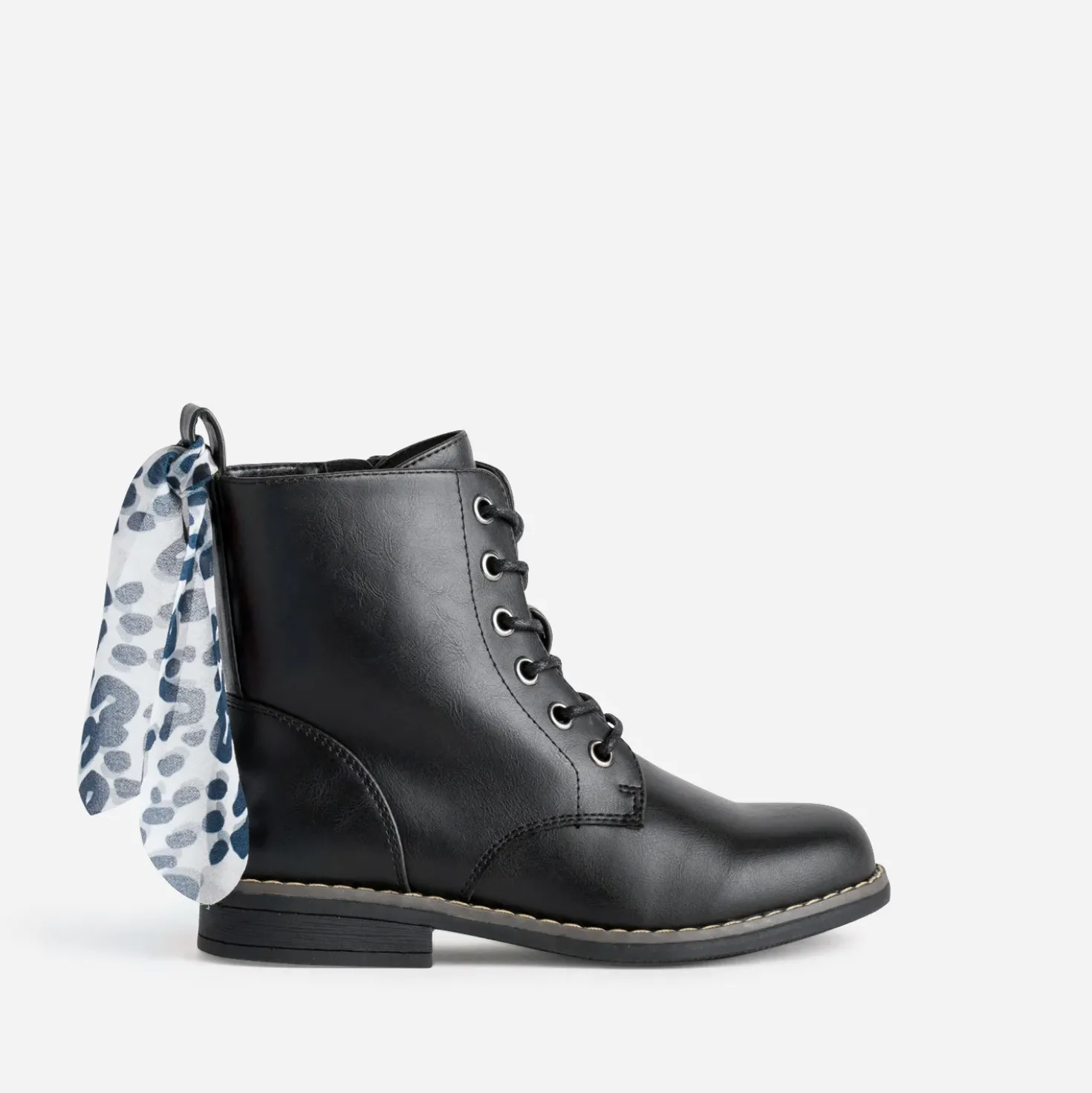 Bottine BUGGY noir cuir détails rubans
