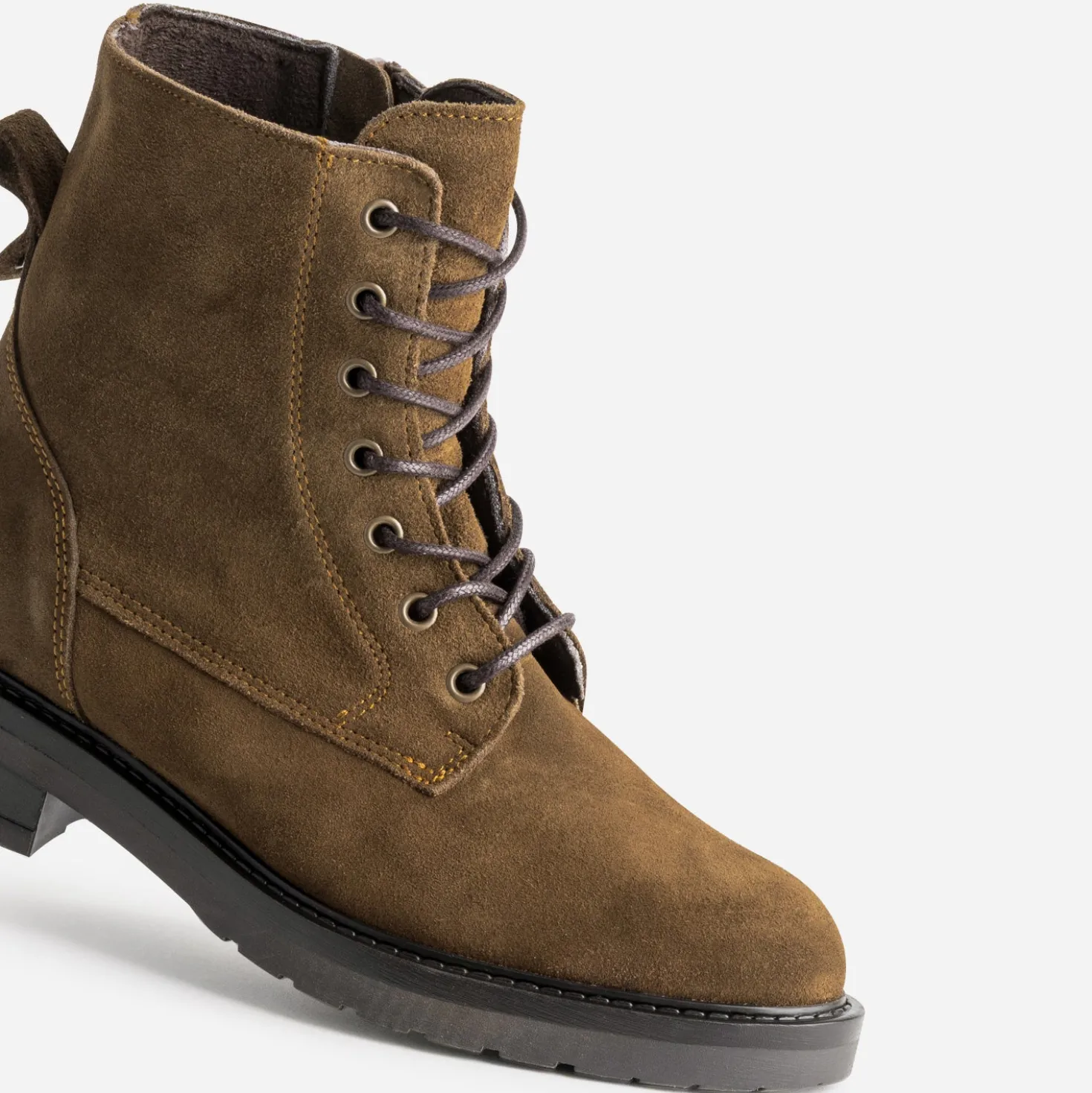 Bottine à lacet marron cuir velours