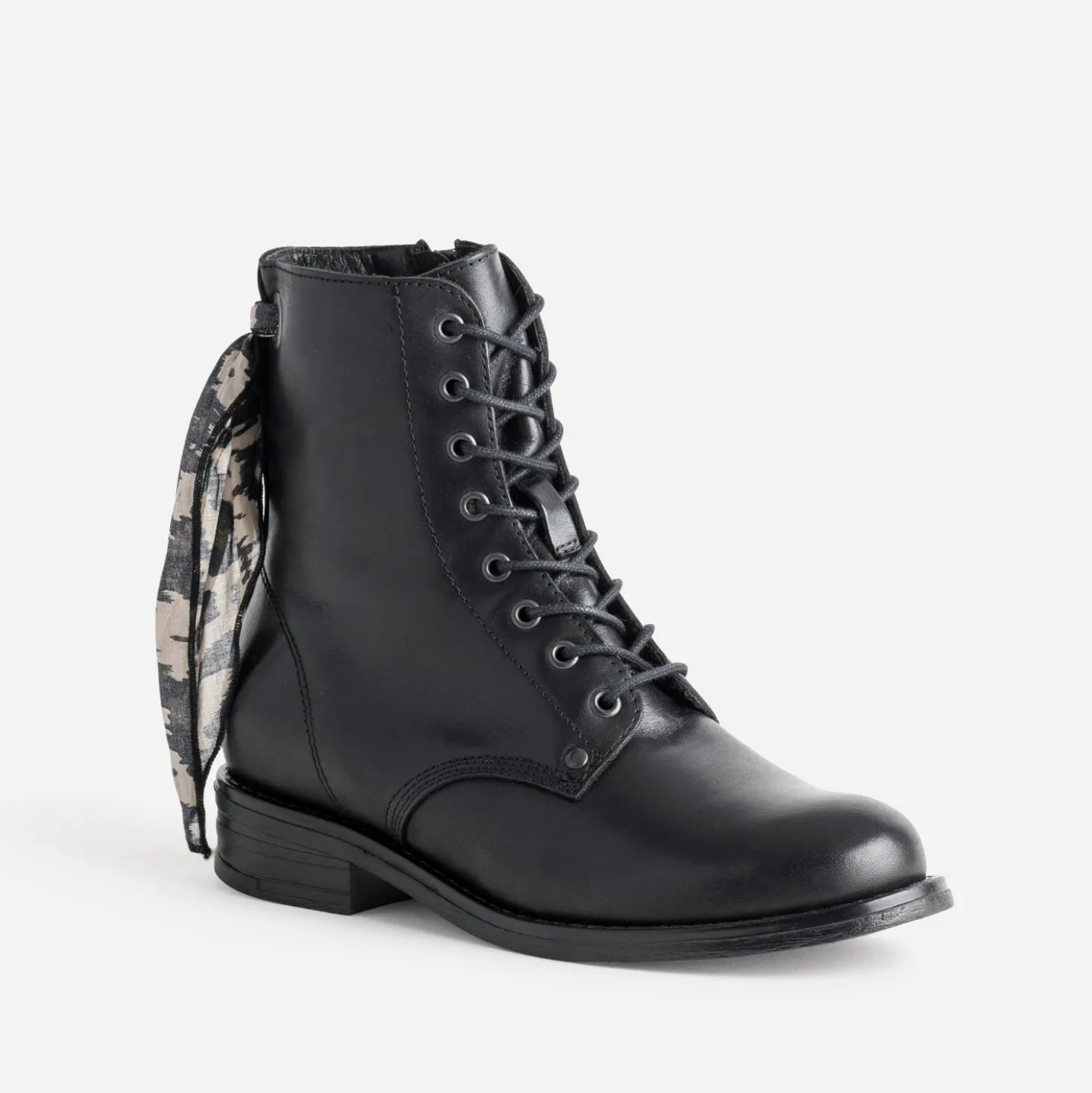 Bottine noire cuir détail ruban