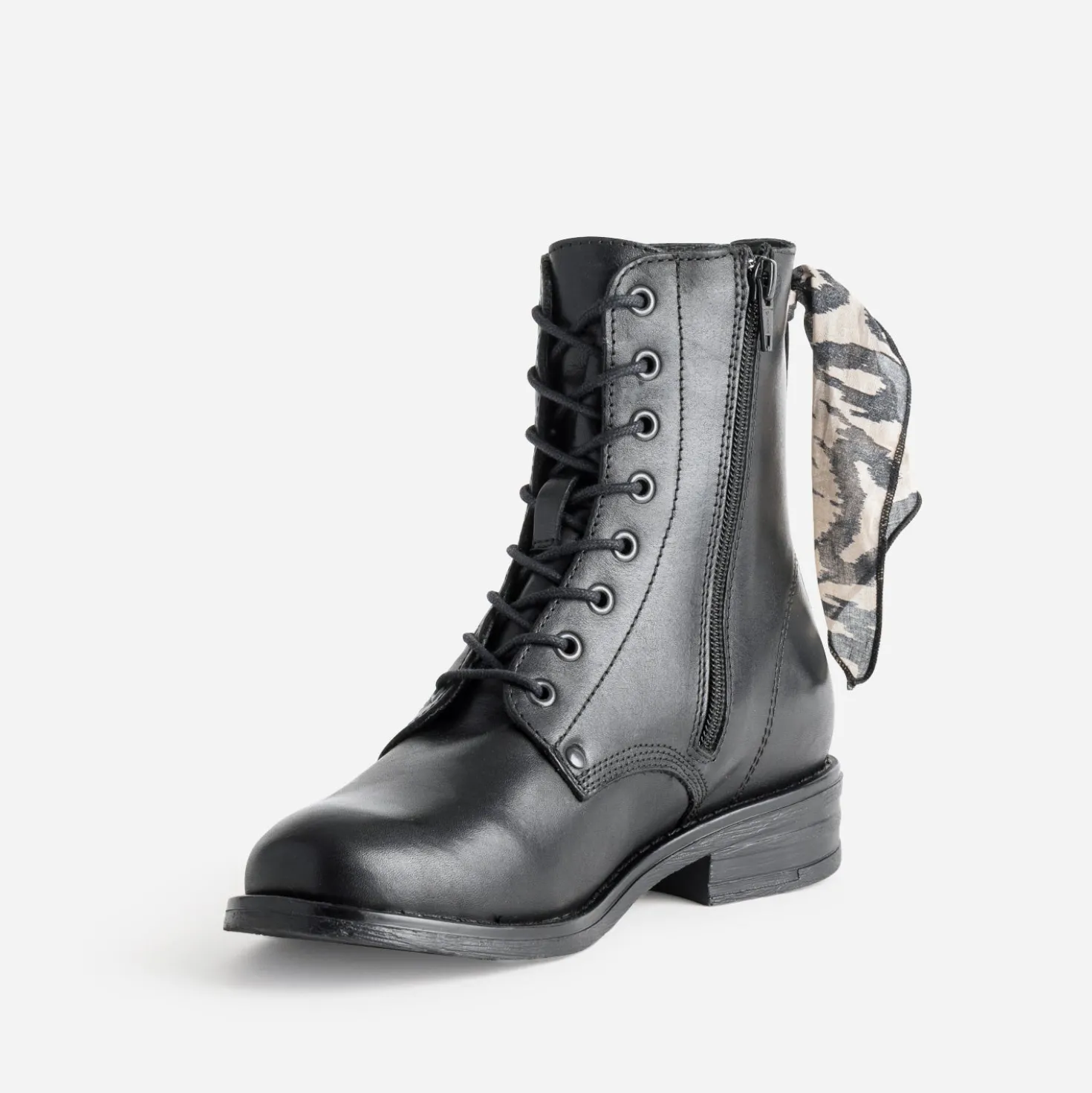 Bottine noire cuir détail ruban