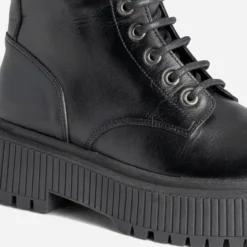 Bottine TEXTO noire en cuir à semelle plateforme