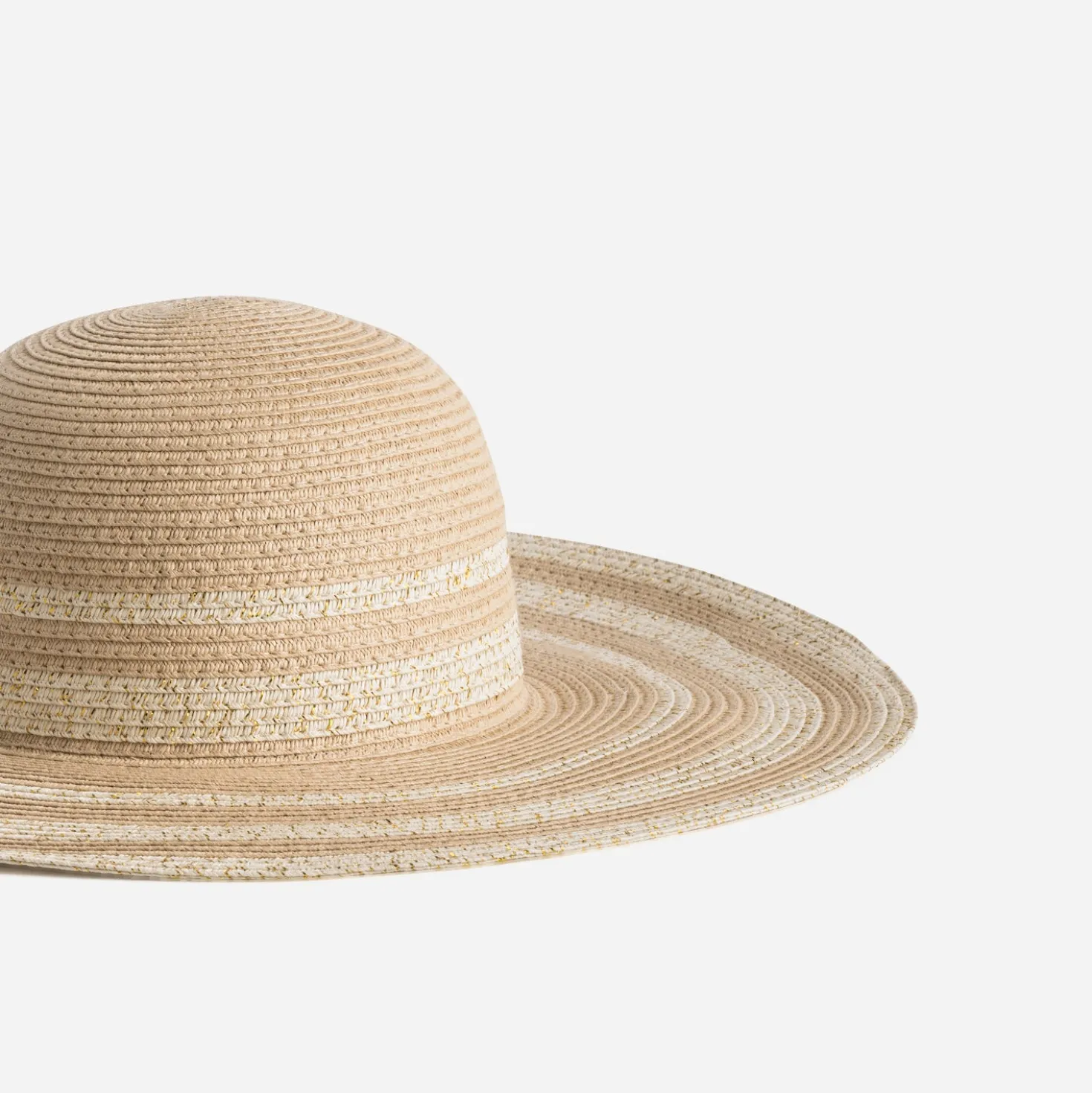 Capeline camel et beige fils dorés