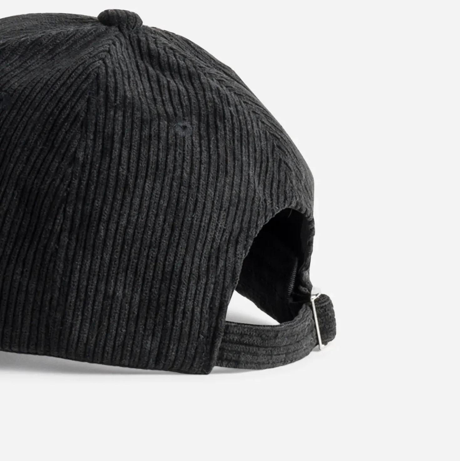 Casquette noire velours côtelé