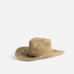 Chapeau beige tressage ajouré