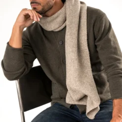 Écharpe taupe maille côtelée homme