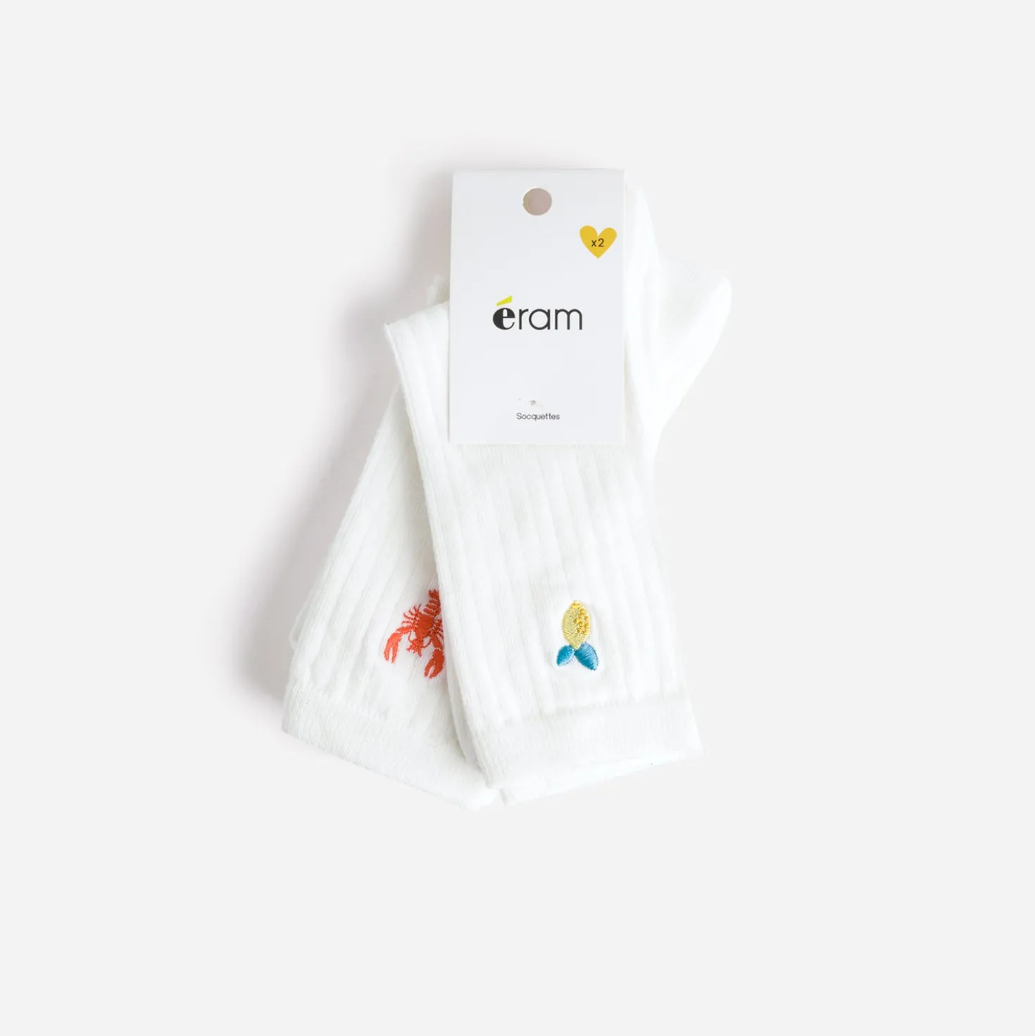 Chaussettes blanches broderies