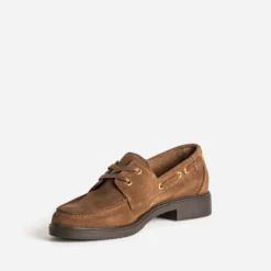 Chaussure bateau camel cuir velours