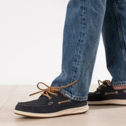 Chaussure-bateau marine cuir nubuck