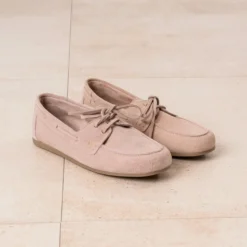 Chaussure-bateau rose cuir velours