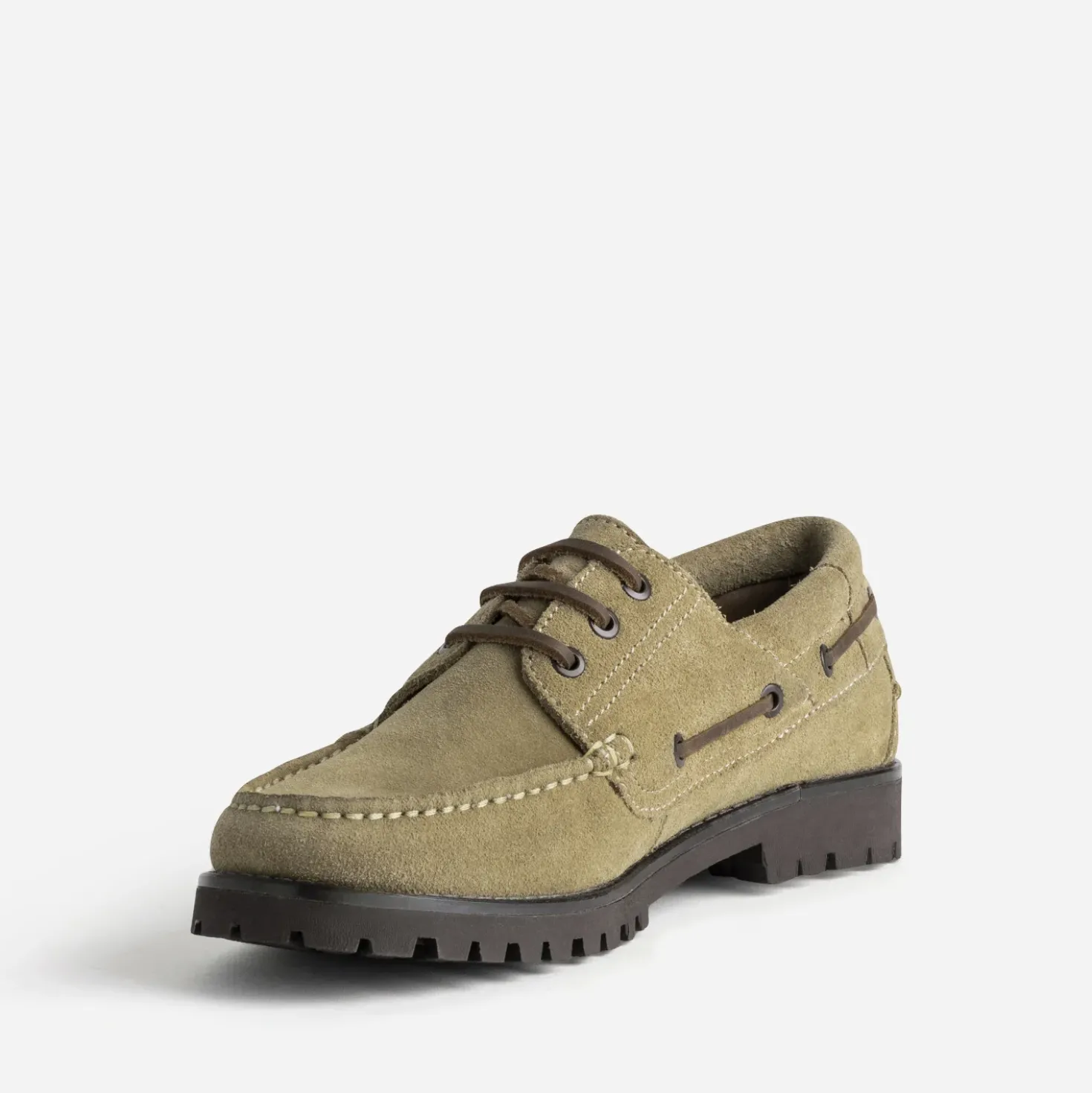 Chaussure-bateau taupe cuir velours