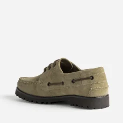 Chaussure-bateau taupe cuir velours