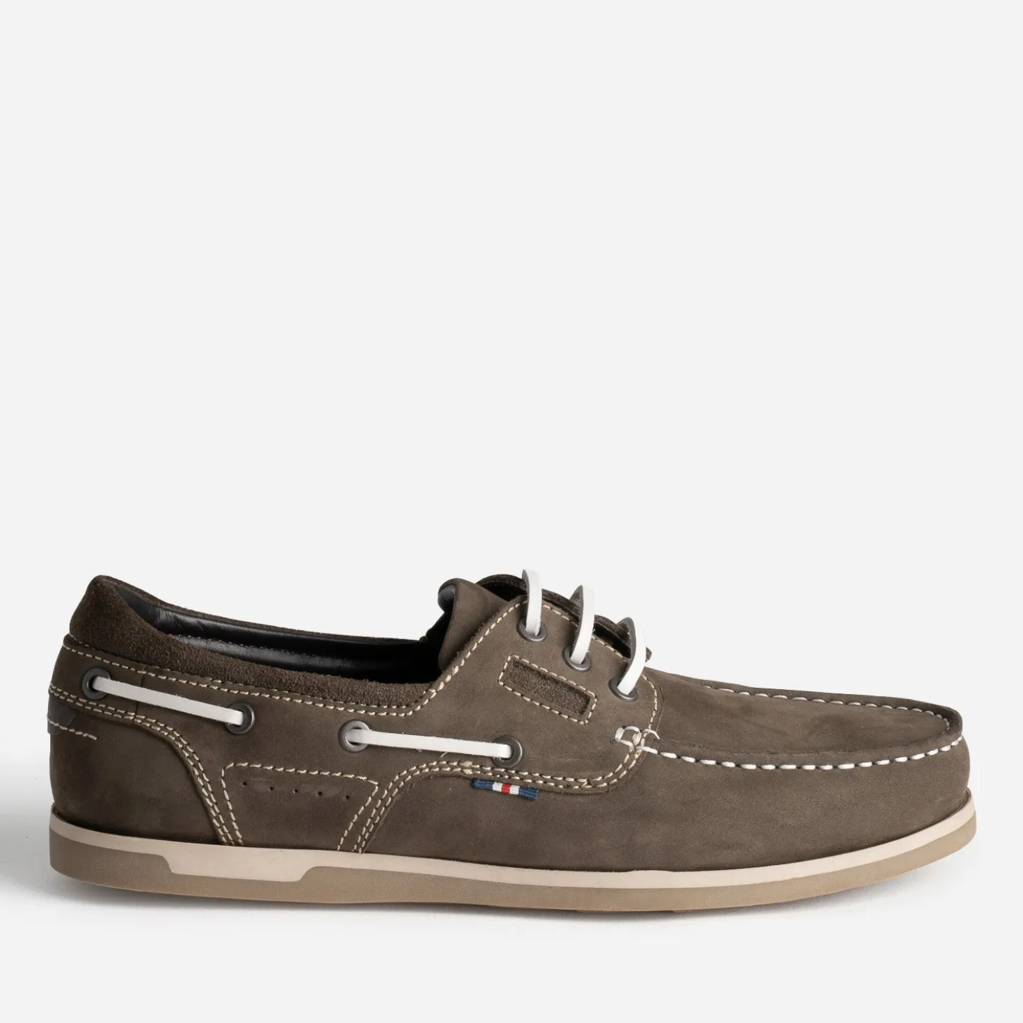Chaussure-bateau taupe foncé cuir nubuck