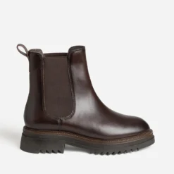 Chelsea boots marron cuir semelle crantée