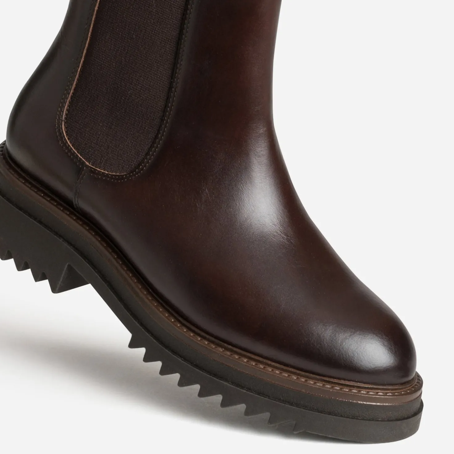Chelsea boots marron cuir semelle crantée