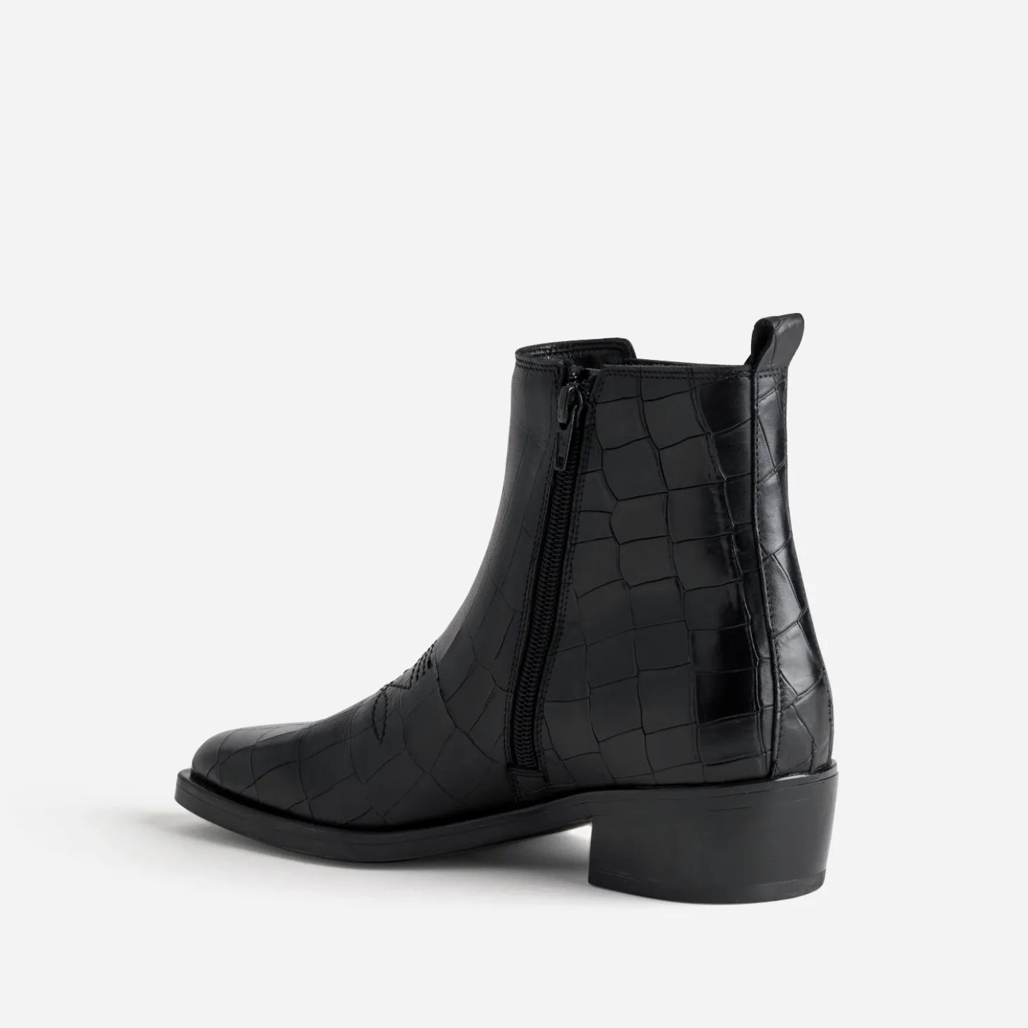 Chelsea boots noir cuir embossé effet croco