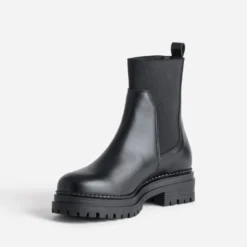 Chelsea boots noir cuir semelle crantée