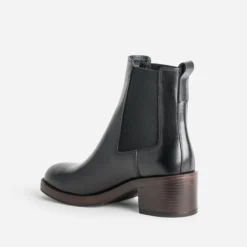 Chelsea boots noir cuir semelle marron
