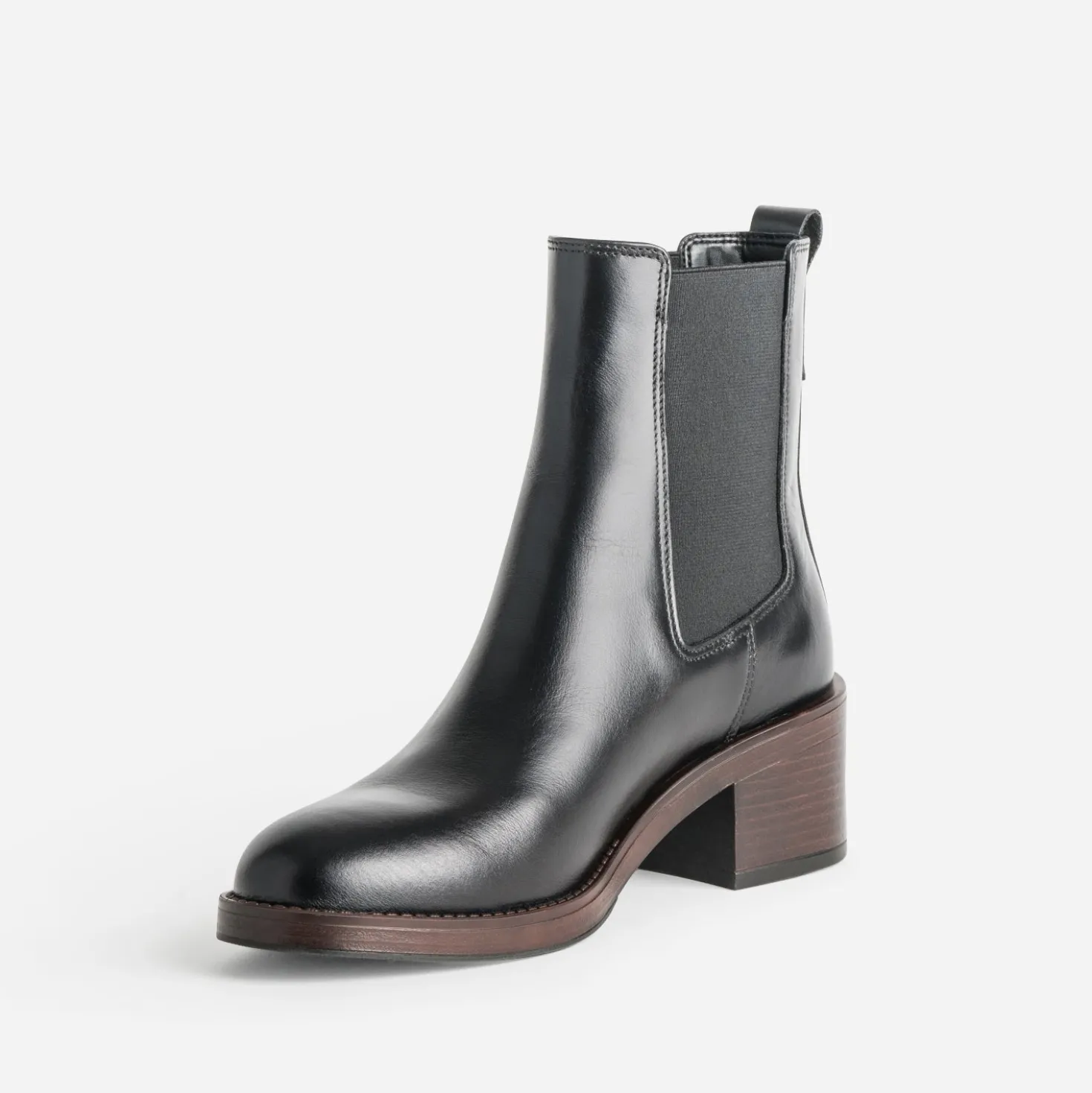 Chelsea boots noir cuir semelle marron