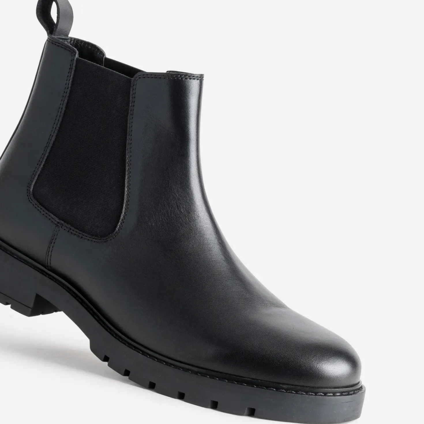 Chelsea boots noir cuir semelle crantée