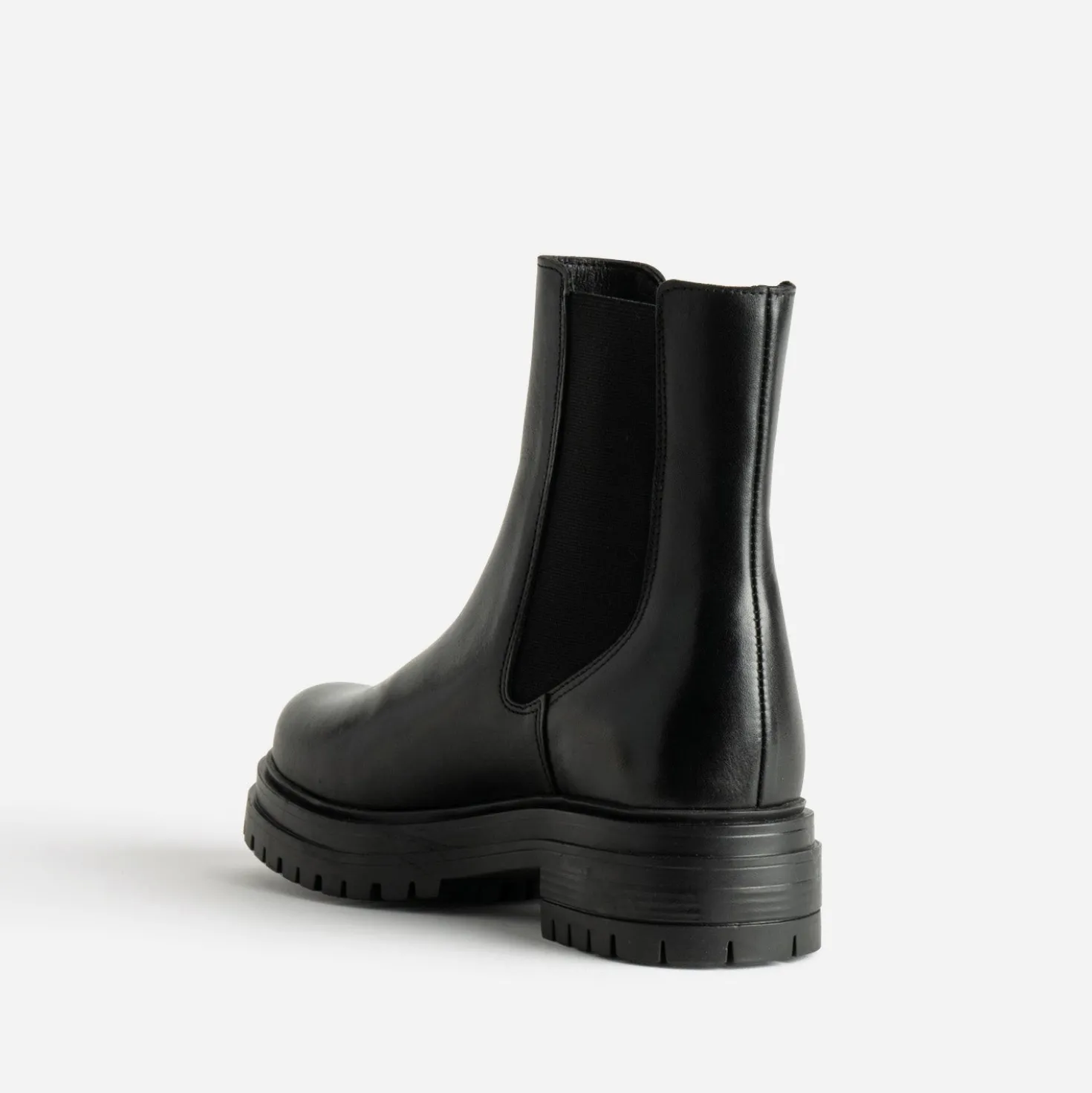 Chelsea boots noir cuir semelle crantée