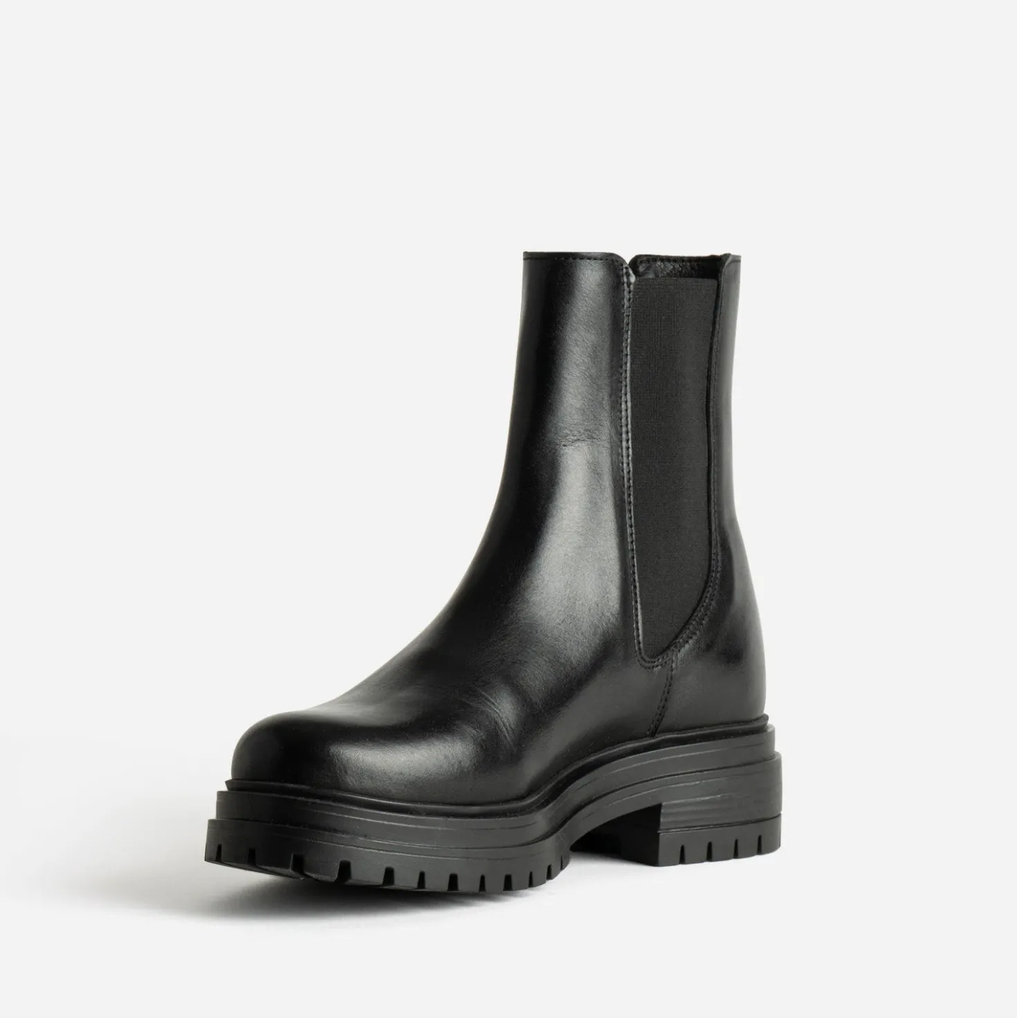 Chelsea boots noir cuir semelle crantée