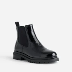 Chelsea boots noir cuir verni semelle crantée