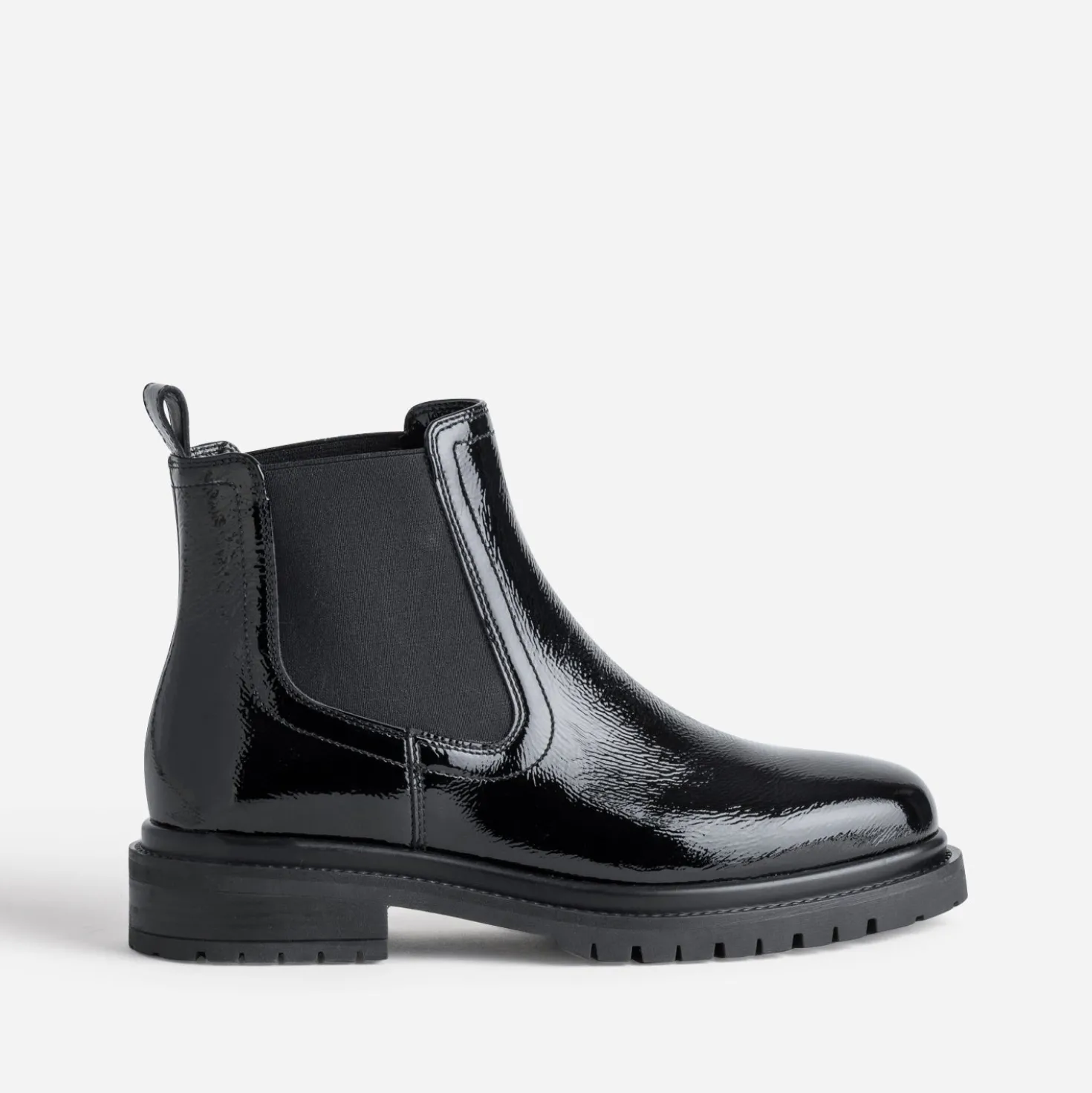 Chelsea boots noir cuir verni semelle crantée